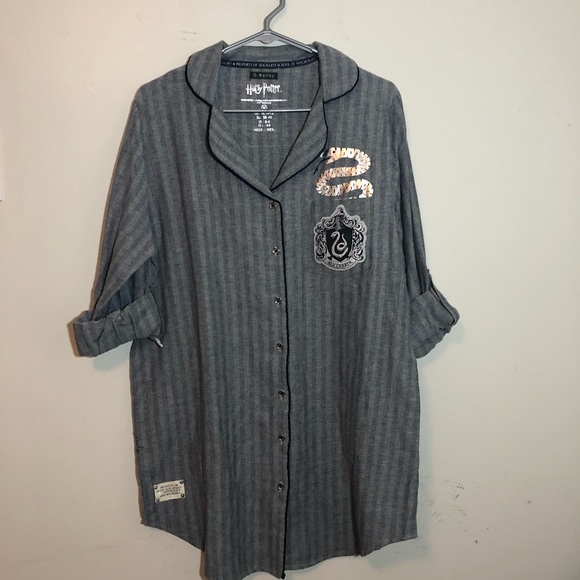 Harry Potter Other - NWT Harry Potter Slytherin nightshirt size M